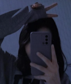 <em>Fernanda R.</em>
